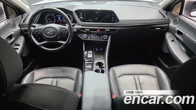 Hyundai Sonata Hybrid 2021 — Photo 7/20