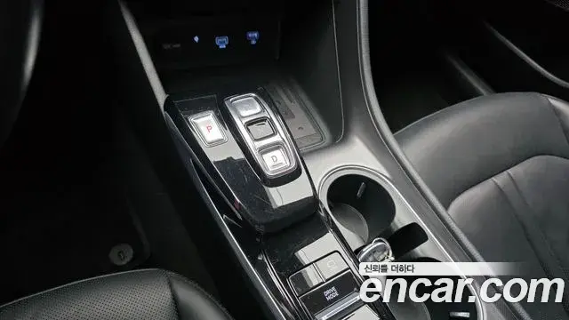 Hyundai Sonata Hybrid 2021 — Photo 14/20