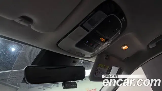 Hyundai Sonata Hybrid 2021 — Photo 15/20