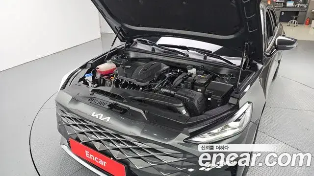Kia K8 2022 — ფოტო 4/20