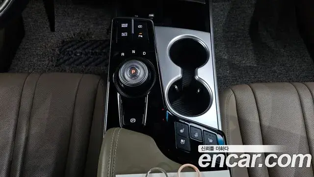 Kia K8 2022 — ფოტო 9/20