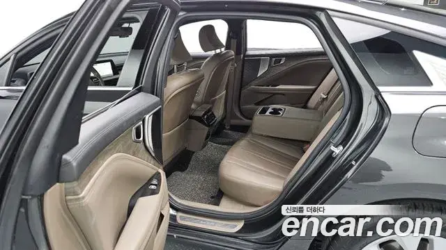 Kia K8 2022 — ფოტო 11/20