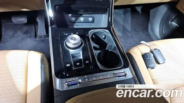 Kia Carnival 2022 — Photo 8/20
