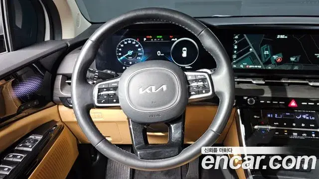 Kia Carnival 2022 — Photo 12/20