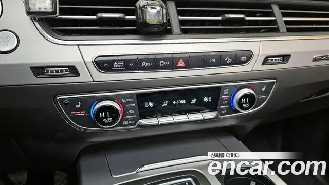 Audi Q7 2019 — Şəkil 9/20