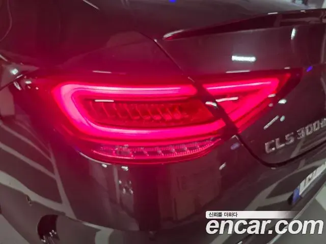 Mercedes-Benz CLS-Class 2022 — Photo 15/43