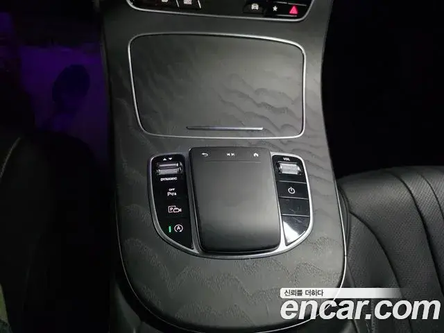 Mercedes-Benz CLS-Class 2022 — Photo 22/43