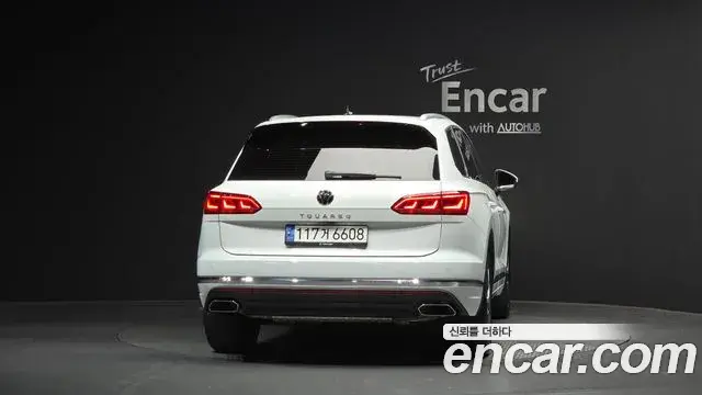 Volkswagen Touareg 2022 — Фото 4/20