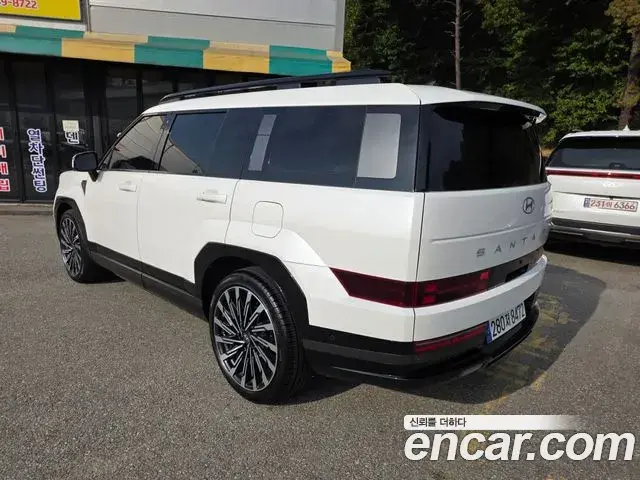 Hyundai Santa Fe 2023 — Photo 10/20