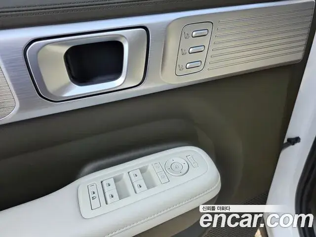Hyundai Santa Fe 2023 — Photo 14/20