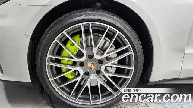 Porsche Panamera 2024 — Şəkil 11/20