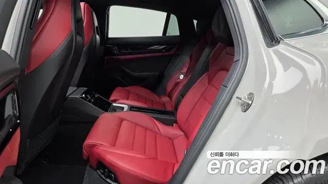 Porsche Panamera 2024 — Şəkil 12/20