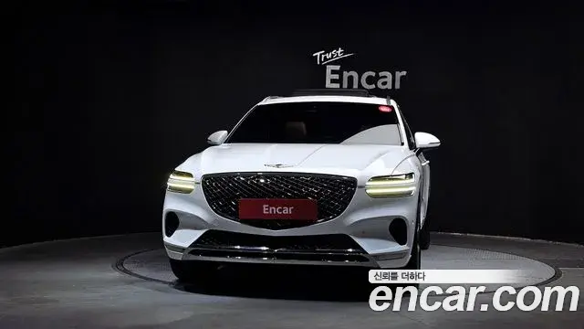 Genesis GV70 2023 — Photo 9/20