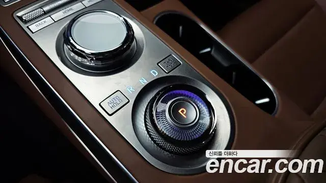 Genesis GV70 2023 — Photo 8/20