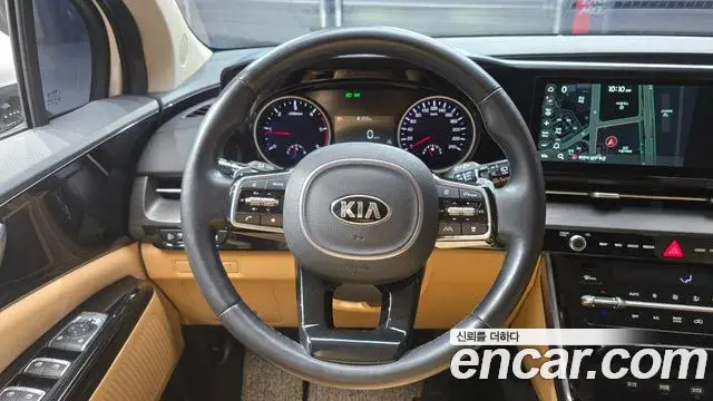 Kia Carnival 2020 — Фото 14/20