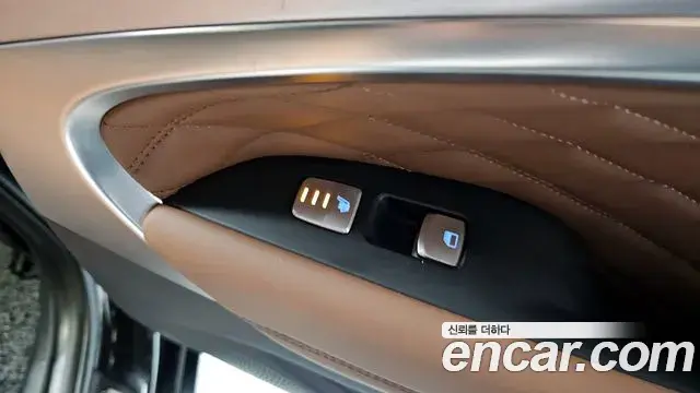 Genesis G70 2018 — ფოტო 10/20