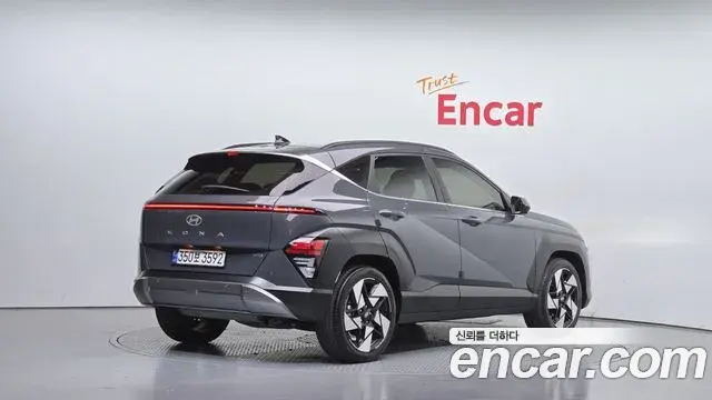 Hyundai Kona 2025 — Фото 1/20