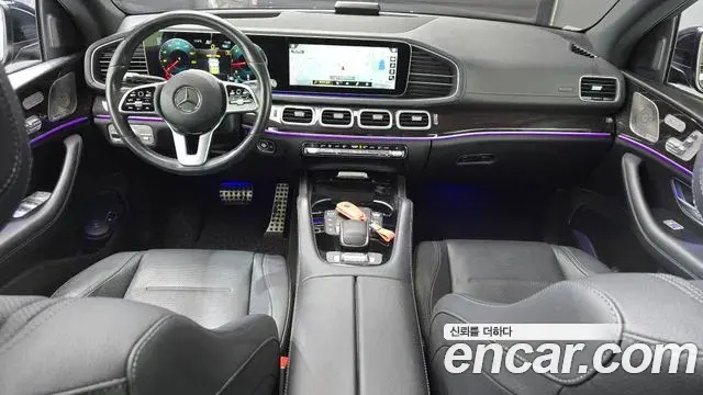 Mercedes-Benz GLE-Class 2022 — ფოტო 14/20