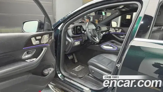 Mercedes-Benz GLE-Class 2022 — ფოტო 5/20