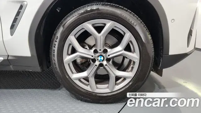 BMW X4 2022 — Şəkil 14/20