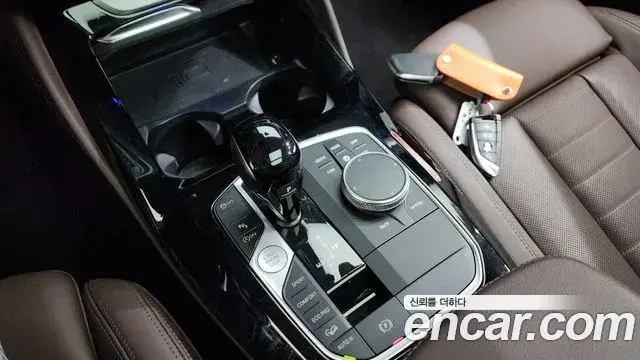 BMW X4 2022 — Şəkil 9/20