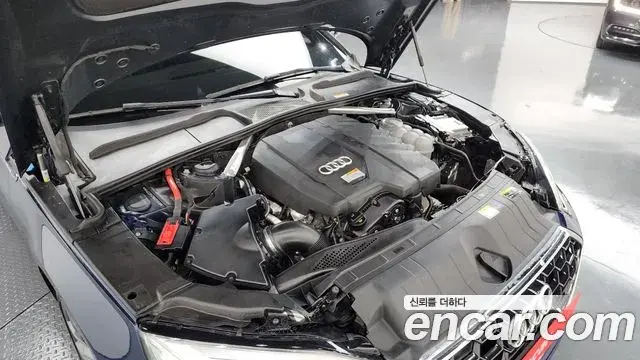Audi A5 2022 — ფოტო 7/20
