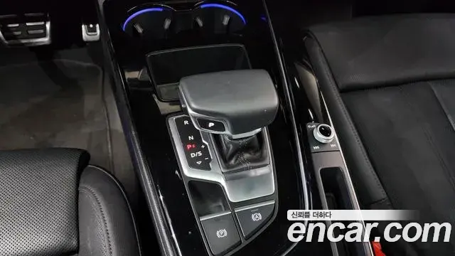 Audi A5 2022 — ფოტო 14/20