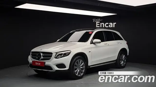 Mercedes-Benz GLC-Class 2018 — ფოტო 5/20