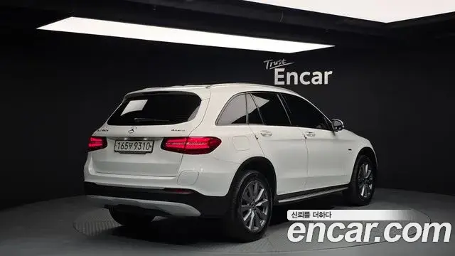 Mercedes-Benz GLC-Class 2018 — ფოტო 17/20