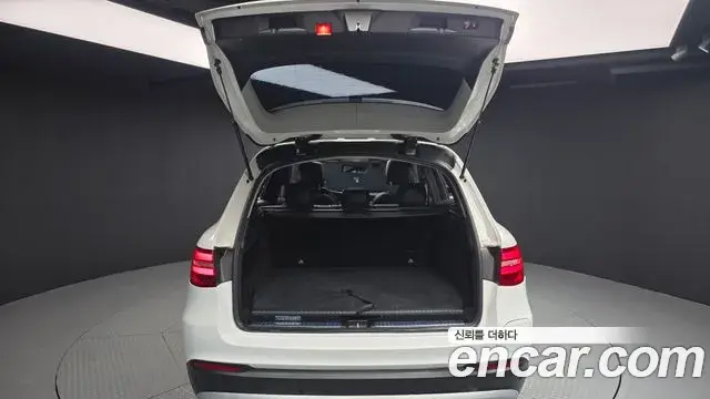 Mercedes-Benz GLC-Class 2018 — ფოტო 7/20