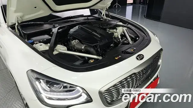 Kia The K9 2018 — Photo 20/20