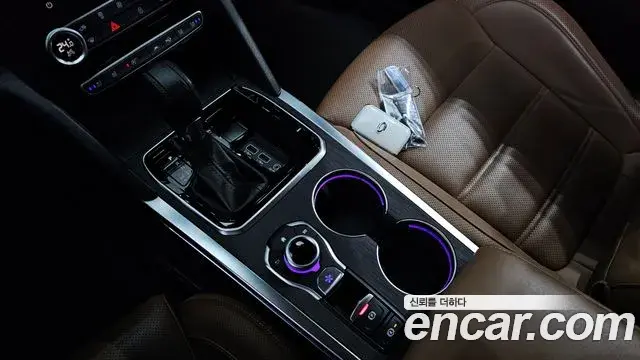 Renault Samsung SM6 2022 — ფოტო 18/20