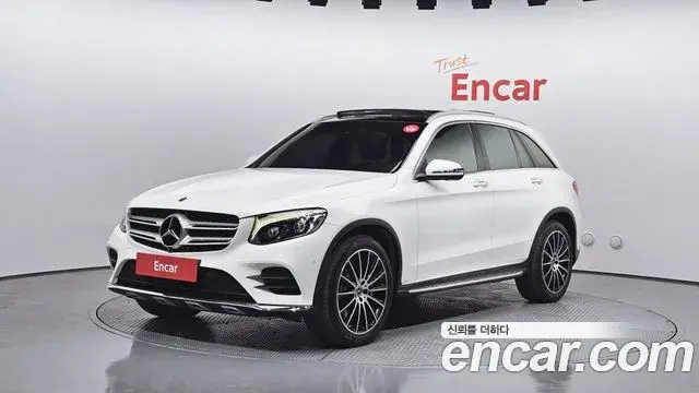 Mercedes-Benz GLC-Class 2019 — Photo 17/20