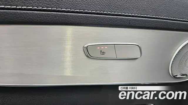 Mercedes-Benz GLC-Class 2019 — Photo 15/20