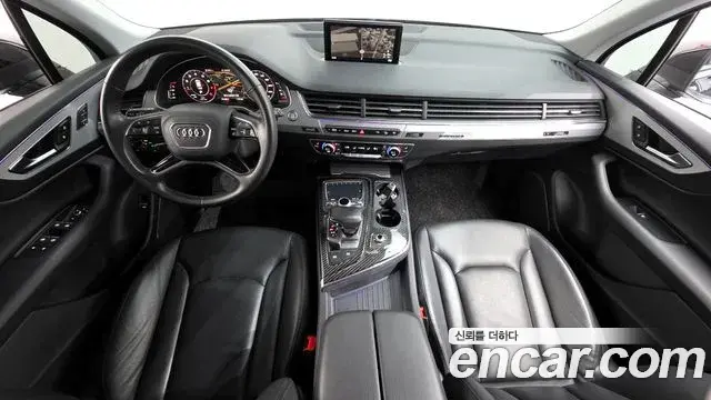 Audi Q7 2019 — Фото 10/20