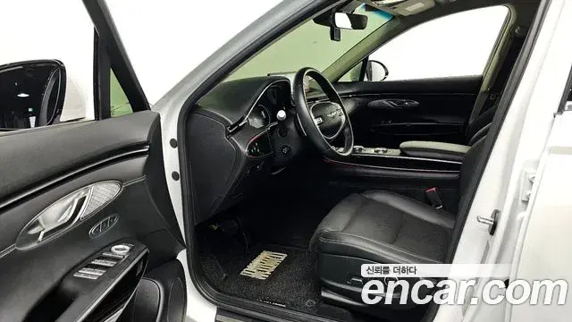 Genesis GV70 2024 — ფოტო 17/20
