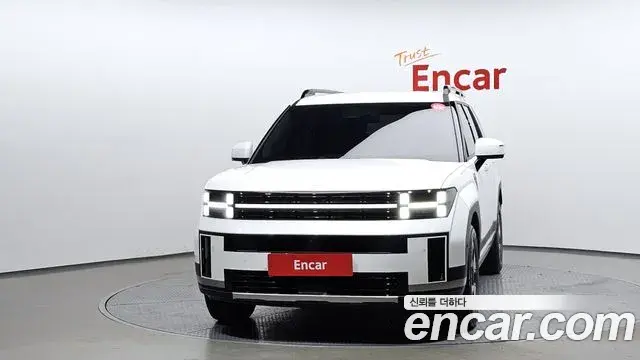 Hyundai Santa Fe 2023 — ფოტო 5/20