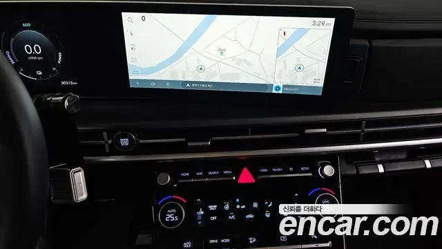 Hyundai Santa Fe 2023 — ფოტო 1/20