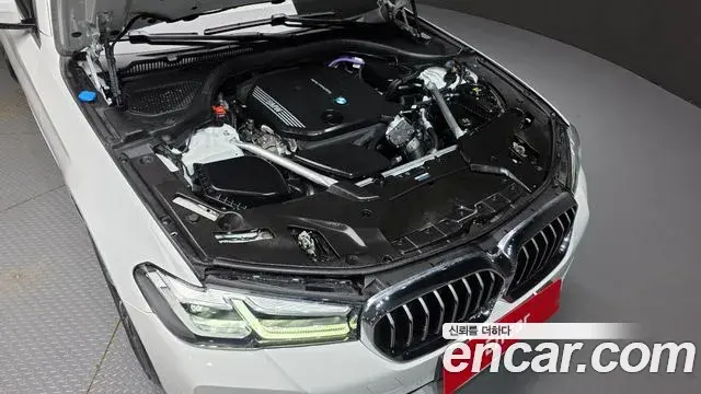 BMW 5 Series 2022 — Şəkil 18/20