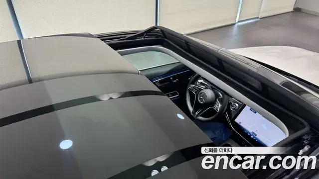 Mercedes-Benz E-Class 2025 — ფოტო 7/20