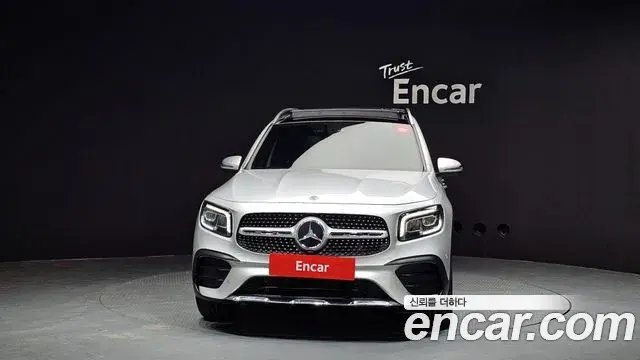 Mercedes-Benz GLB-Class 2020 — ფოტო 14/20