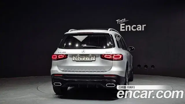 Mercedes-Benz GLB-Class 2020 — ფოტო 9/20