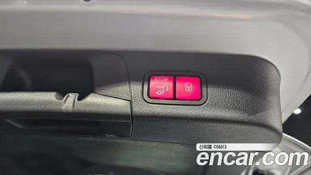 Mercedes-Benz GLB-Class 2020 — ფოტო 17/20