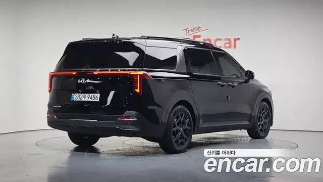 Kia Carnival 2024 — Photo 2/20