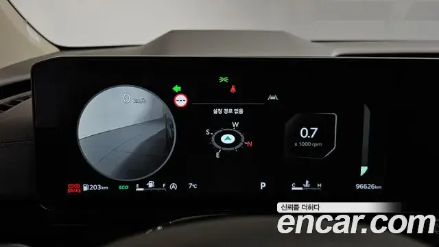 Kia Carnival 2024 — Photo 18/20