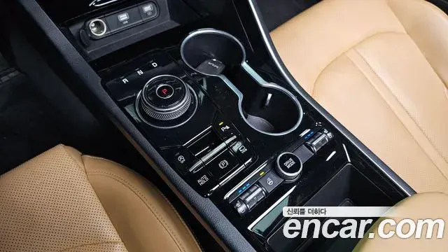 Kia K5 2022 — Photo 12/20