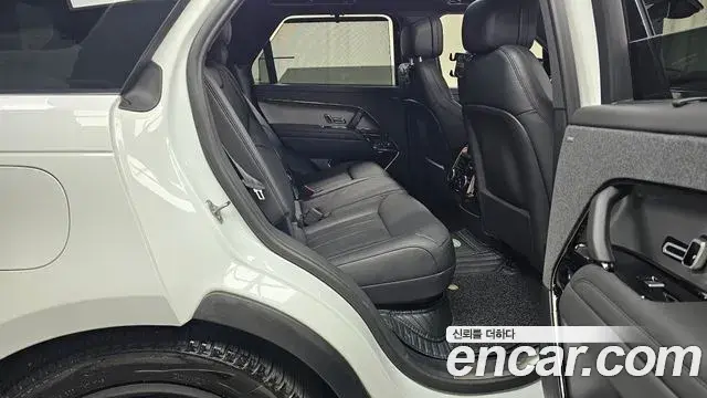 Land Rover Range Rover Sport 2023 — Photo 12/20