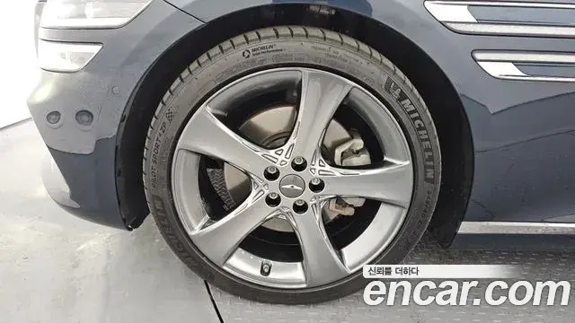 Genesis G80 2020 — Şəkil 19/20