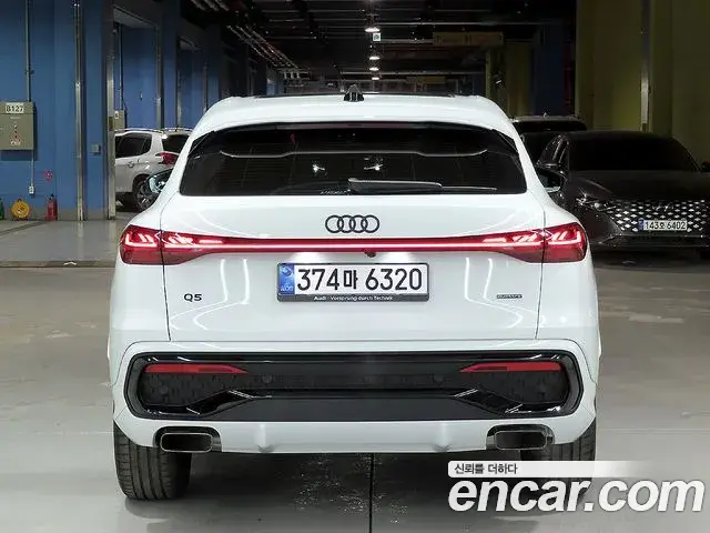 Audi Q5 2025 — ფოტო 19/20