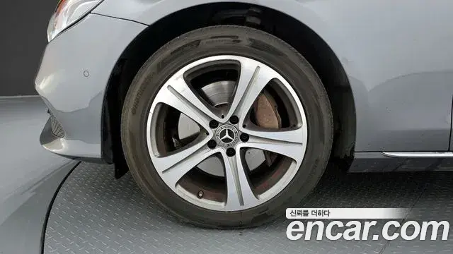 Mercedes-Benz E-Class 2018 — Şəkil 4/20